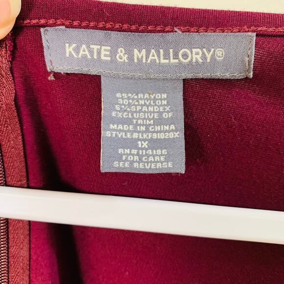 Kate & Mallory Plus Size 1X Women's 3/4 Sleeve Shift Dress Burgundy Wine Formal - Picture 9 of 9